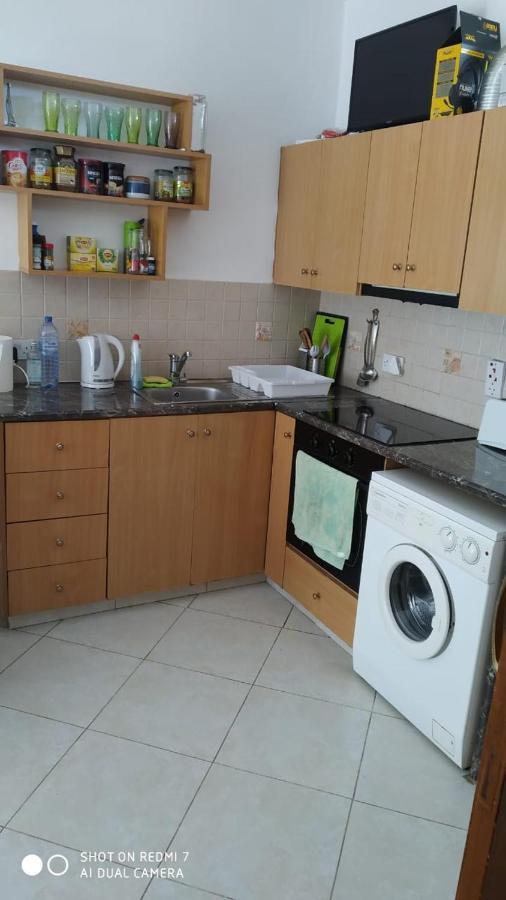 1 Bedroom Flat 200M From The Beach In Germasogia Tourist Area Limassol Exterior photo